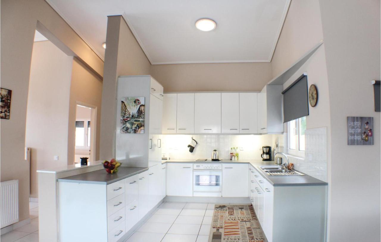 Amazing Home In Chalkida With Wifi Exterior foto